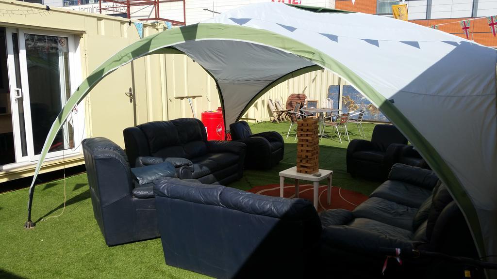 Containers Hostels Эдинбург Экстерьер фото
